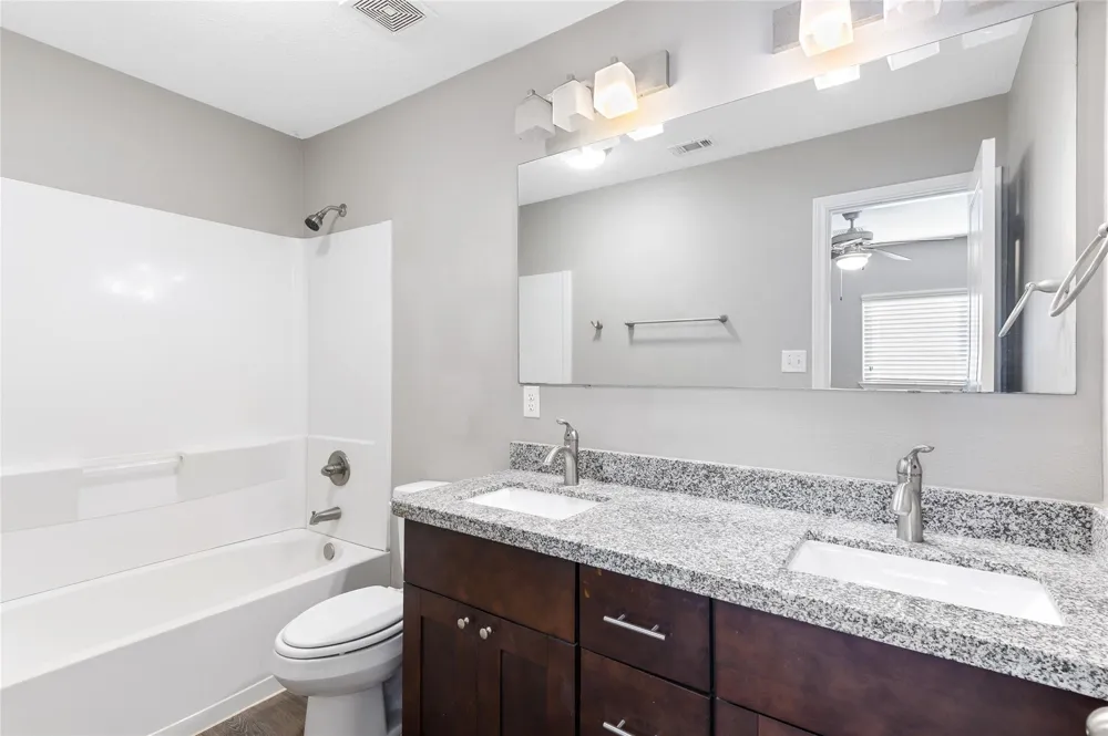 124 Artesian Way New Caney, TX 77357