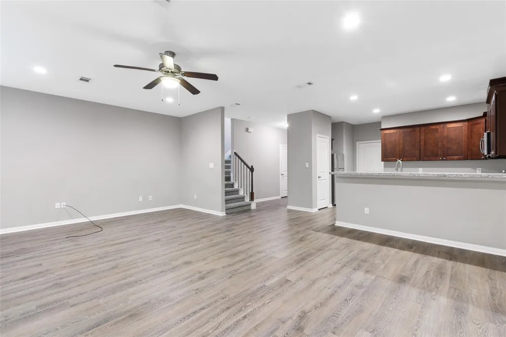 124 Artesian Way New Caney, TX 77357