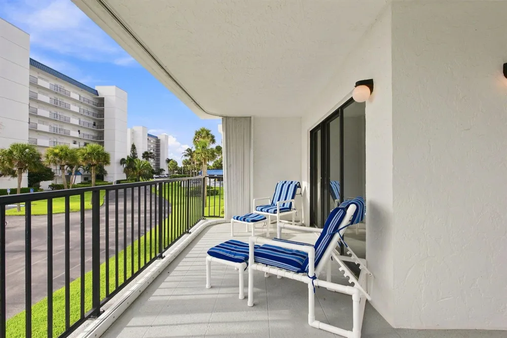 5163 Hwy A1A #216 Fort Pierce, FL 34949