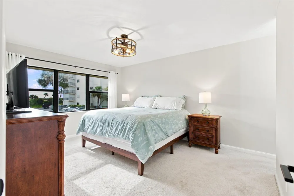 5163 Hwy A1A #216 Fort Pierce, FL 34949