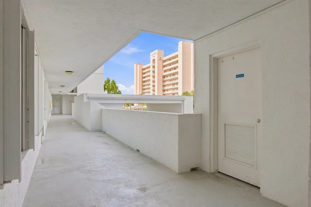 5163 Hwy A1A #216 Fort Pierce, FL 34949