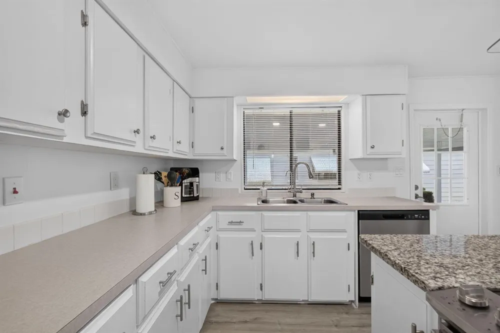 7640 SE SHENANDOAH Hobe Sound, FL 33455