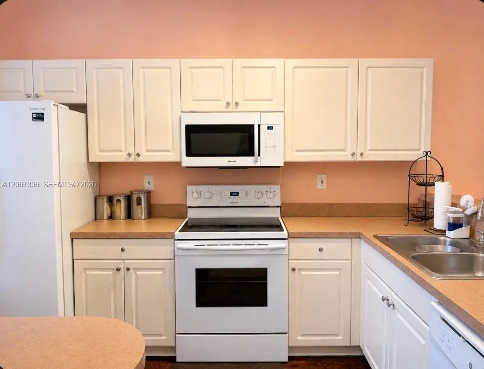 17385 NW 7th Ave #2804 Miami Gardens, FL 33169