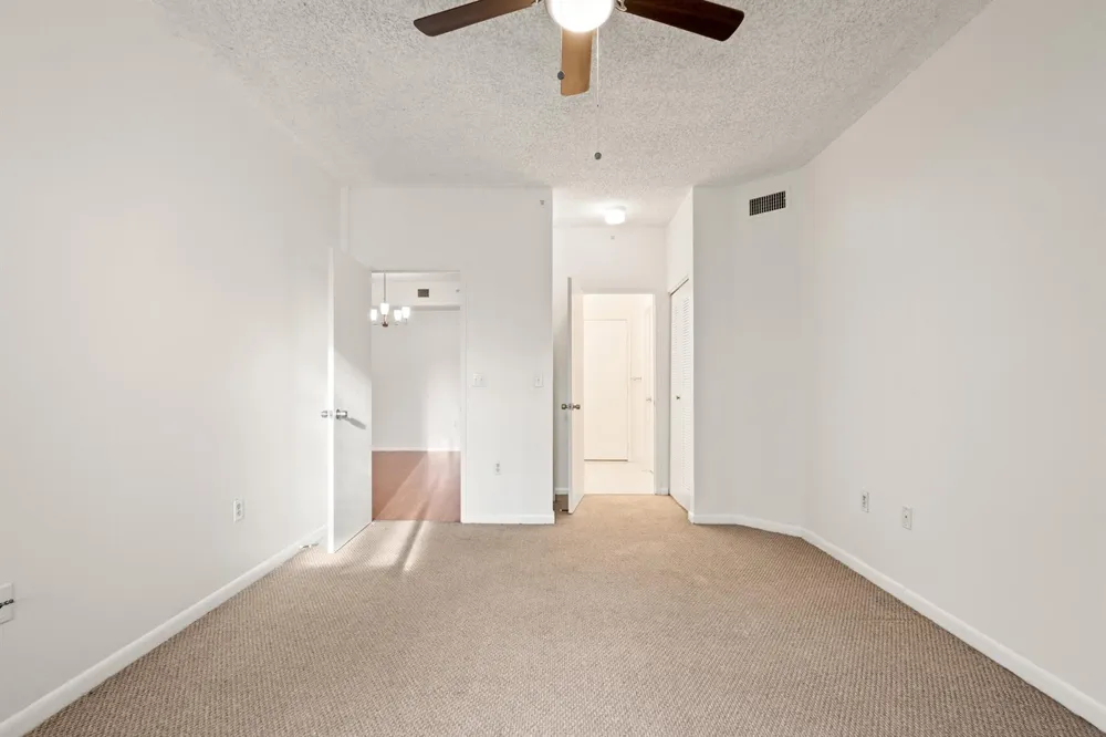 6960 SW 39TH STREET #E205 Davie, FL 33314