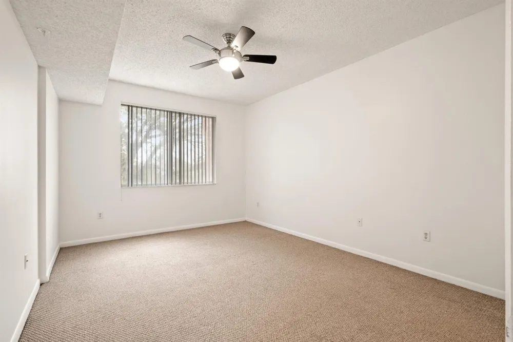 6960 SW 39TH STREET #E205 Davie, FL 33314