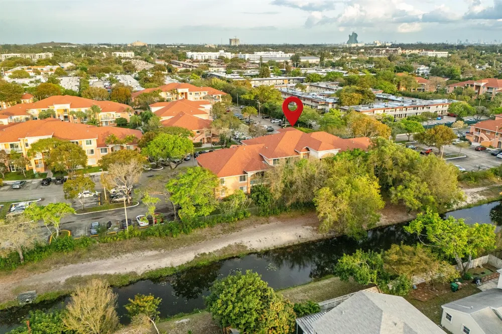 6960 SW 39TH STREET #E205 Davie, FL 33314