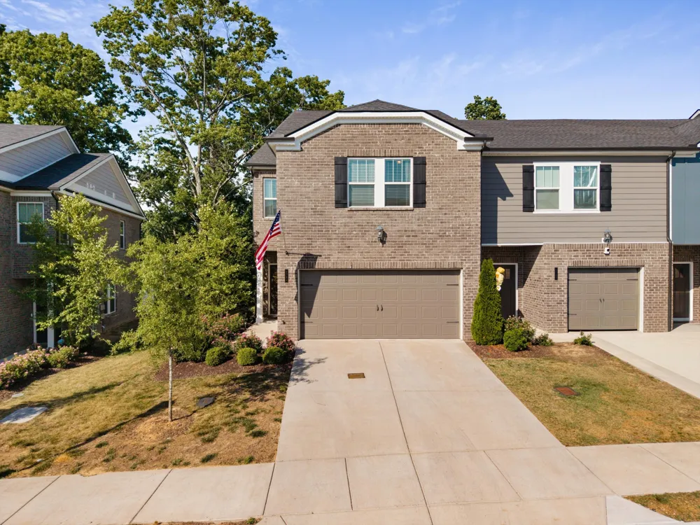 1734 Tahoma Dr Lebanon, TN 37087
