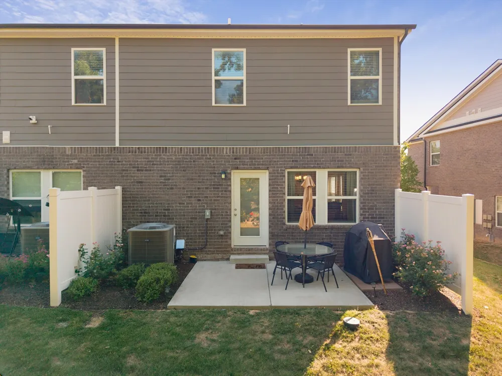 1734 Tahoma Dr Lebanon, TN 37087