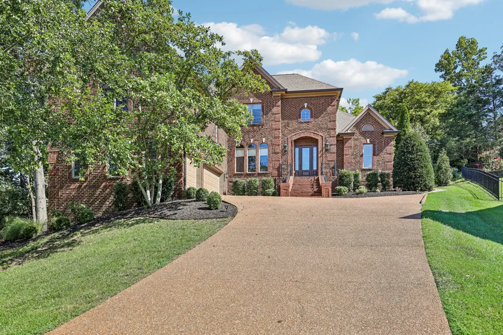 429 Buffalo Run Goodlettsville, TN 37072