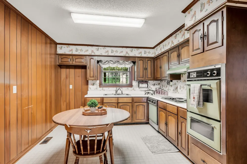 1204 Madison Creek Rd Goodlettsville, TN 37072