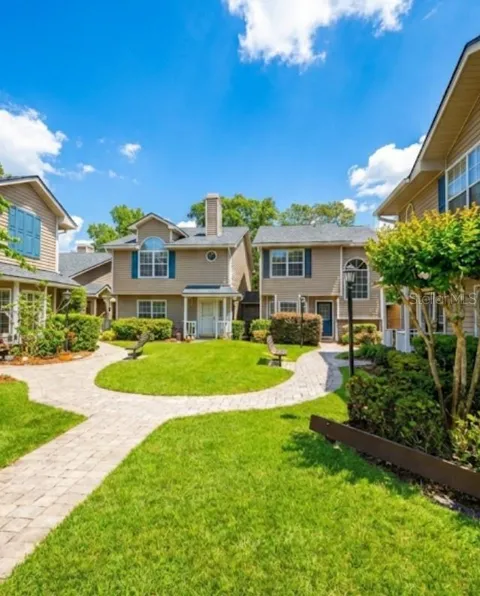 6050 SCOTCHWOOD GLEN #105