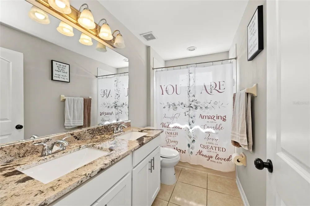 5224 58TH TERRACE E Bradenton, FL 34203
