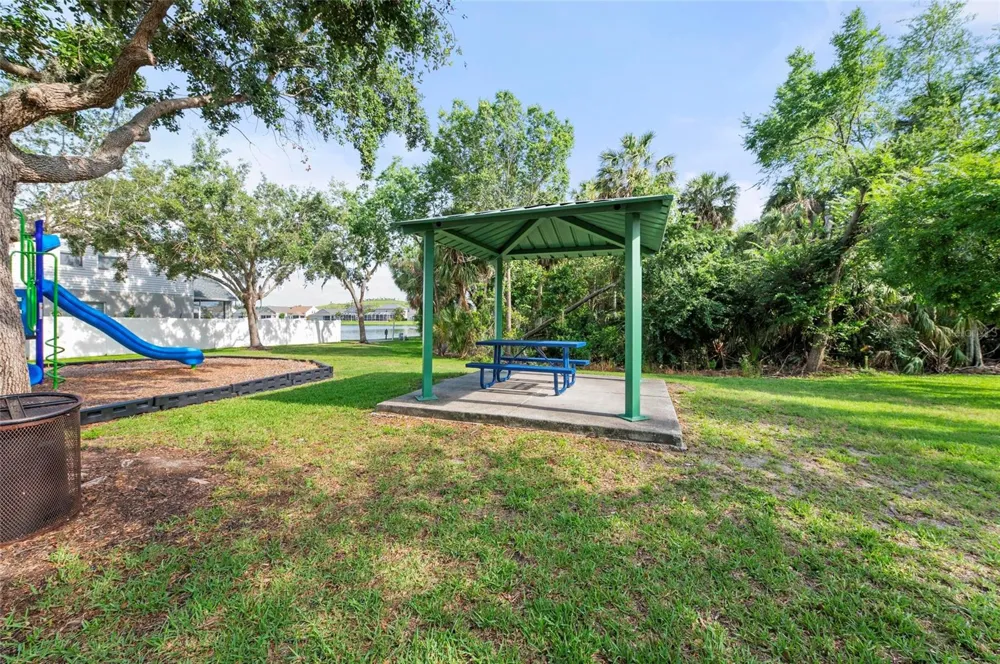 5224 58TH TERRACE E Bradenton, FL 34203