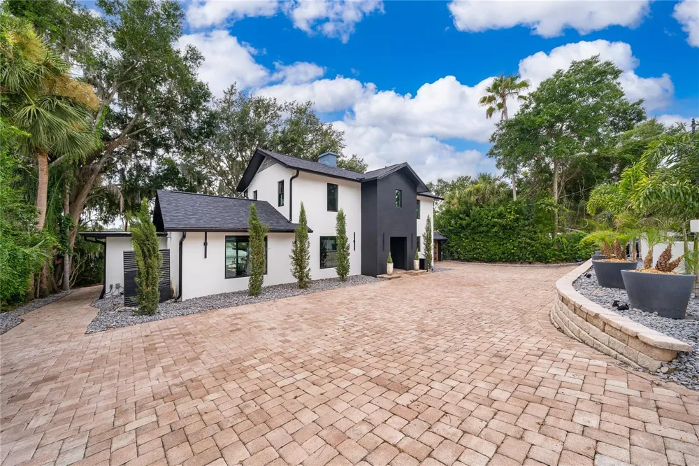 1420 ALOMA AVENUE Winter Park, FL 32789