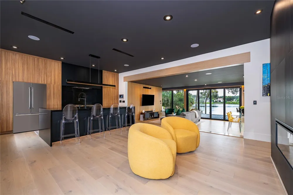 1420 ALOMA AVENUE Winter Park, FL 32789