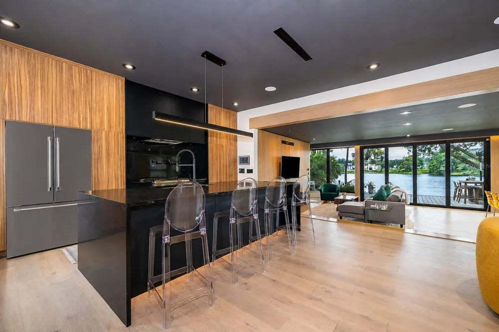 1420 ALOMA AVENUE Winter Park, FL 32789