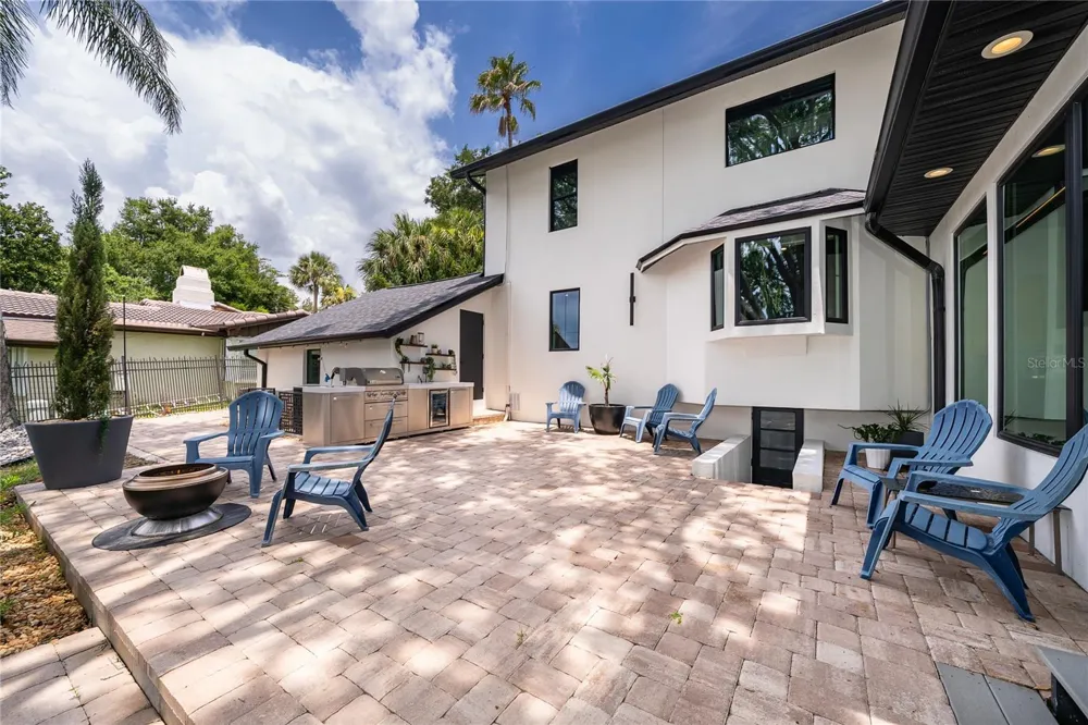 1420 ALOMA AVENUE Winter Park, FL 32789