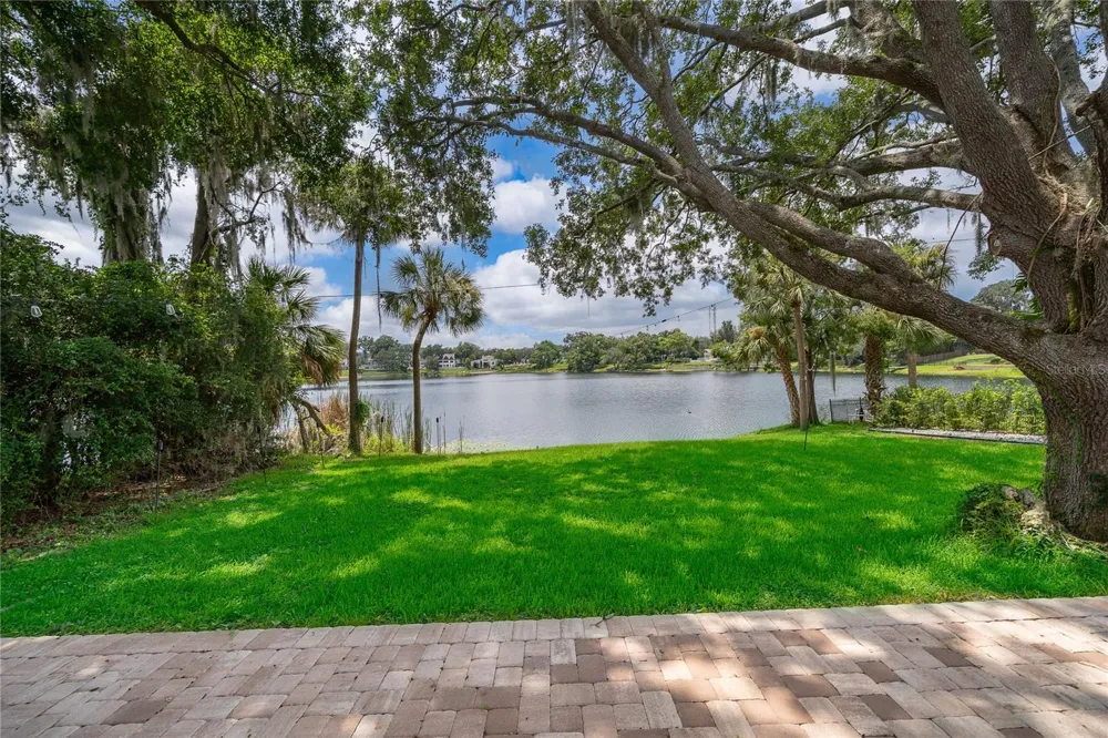 1420 ALOMA AVENUE Winter Park, FL 32789