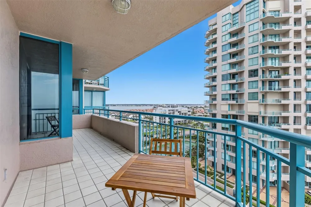 1540 GULF BOULEVARD #1004 Clearwater Beach, FL 33767