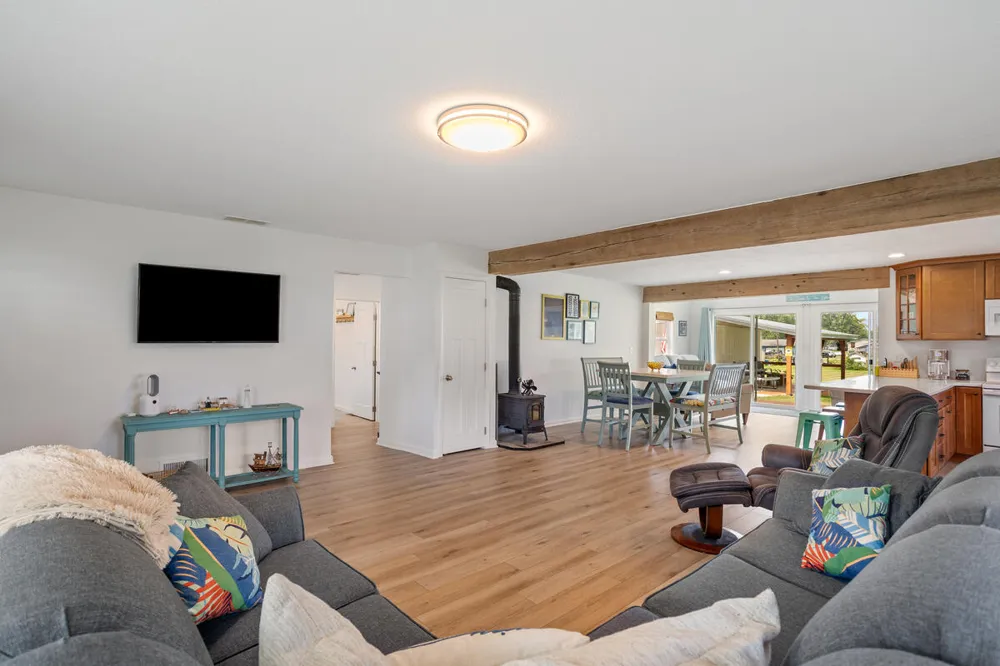 418 W Russell Drive Coldwater, MI 49036