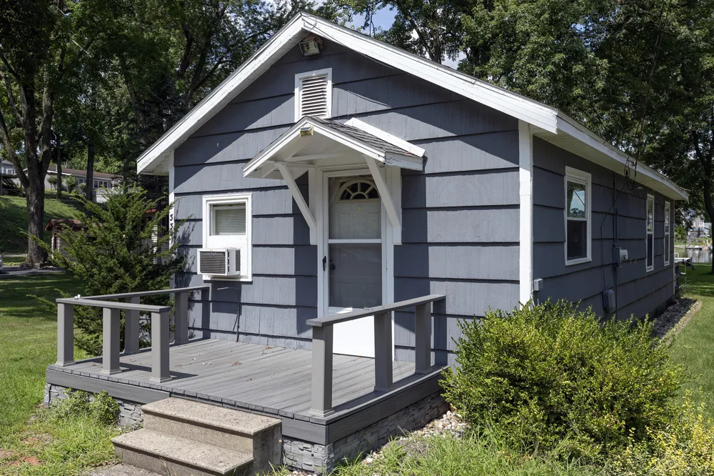 33418 Inn-D-Inn Drive Dowagiac, MI 49047