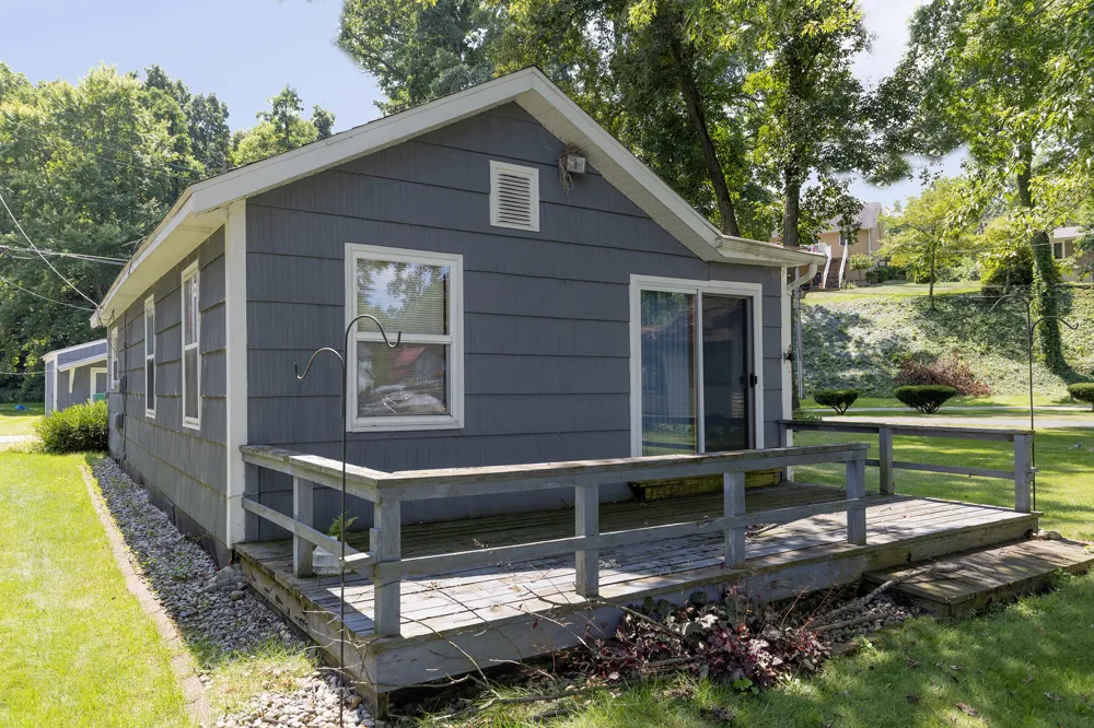 33418 Inn-D-Inn Drive Dowagiac, MI 49047