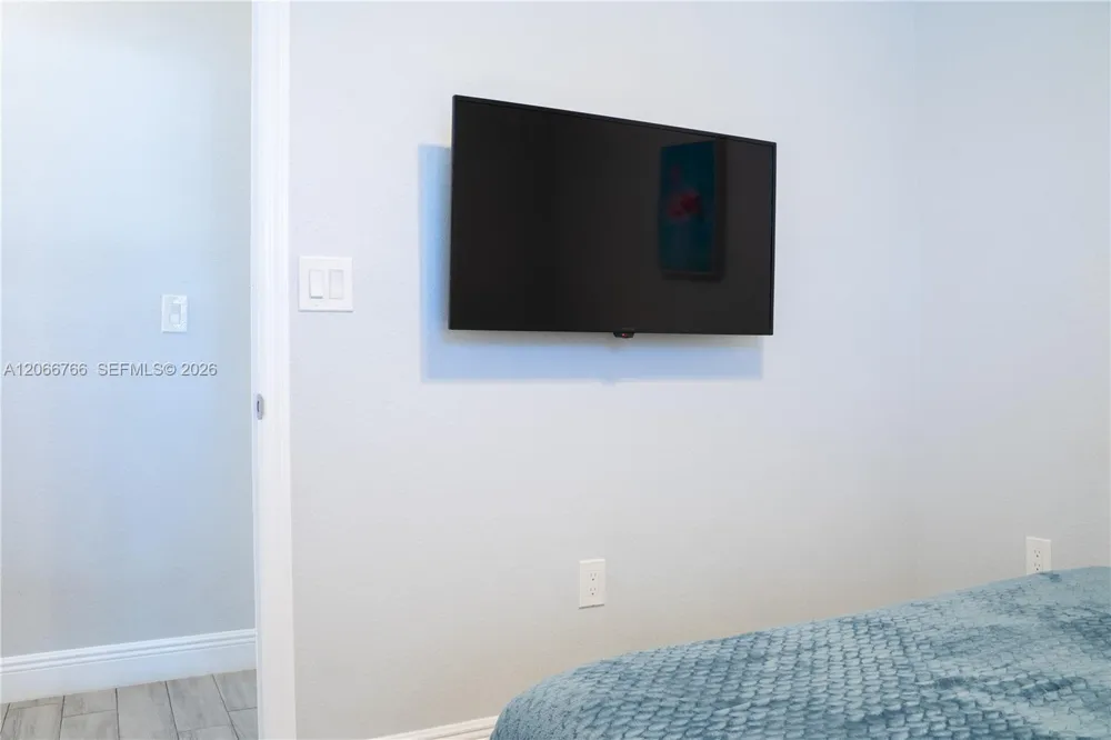 837 NW 14th Way Fort Lauderdale, FL 33311