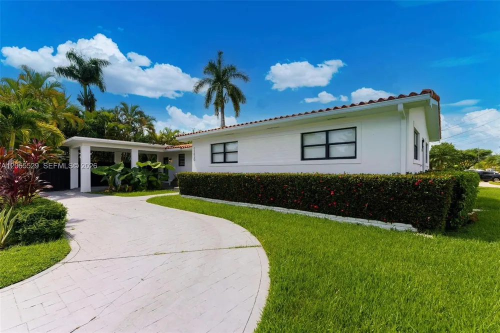11420 NE 4th Ave Miami, FL 33161