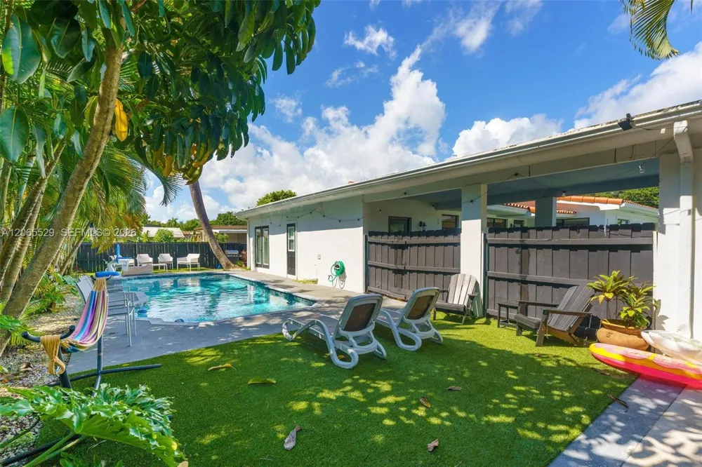 11420 NE 4th Ave Miami, FL 33161