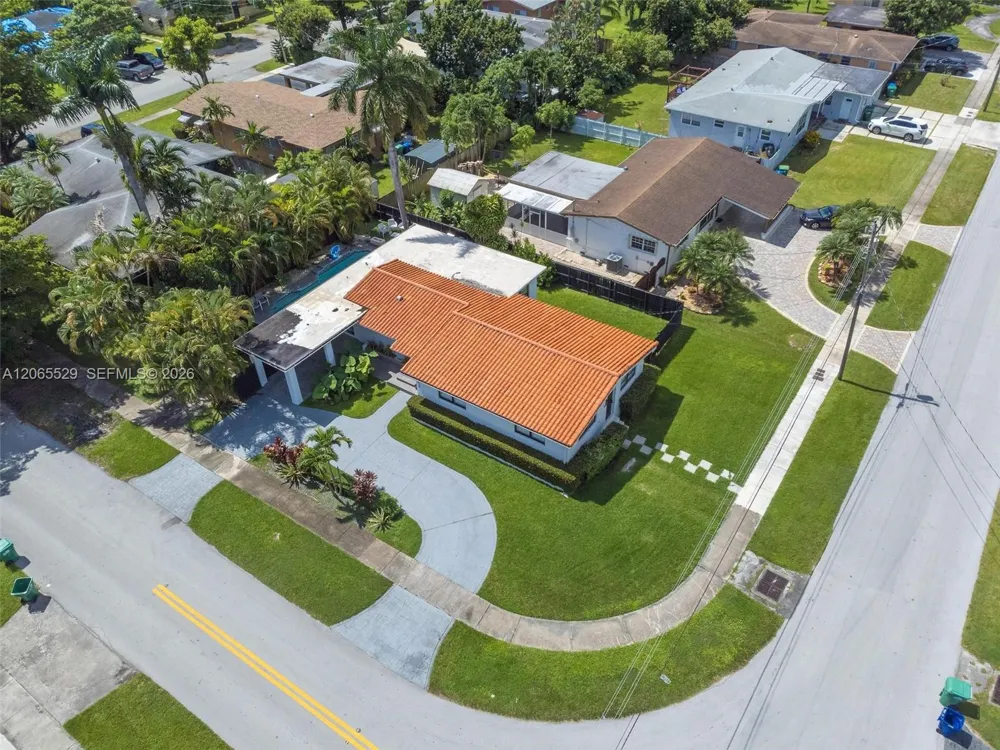 11420 NE 4th Ave Miami, FL 33161