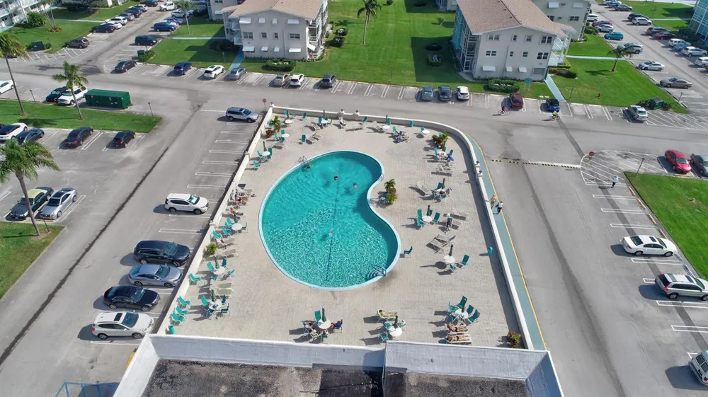 350 Horizons E #206 Boynton Beach, FL 33435