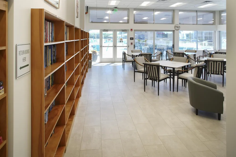 350 Horizons E #206 Boynton Beach, FL 33435