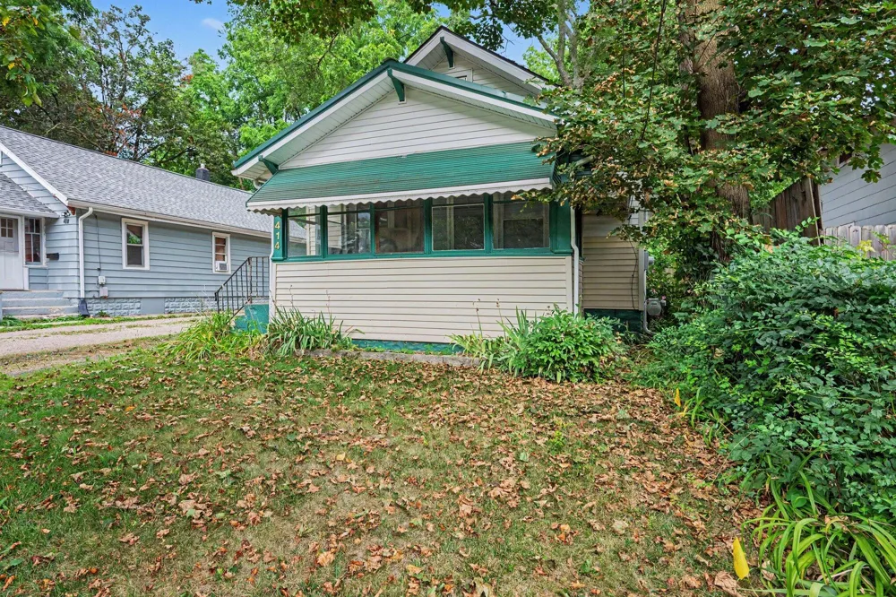 414 Trimble Avenue Kalamazoo City, MI 49048
