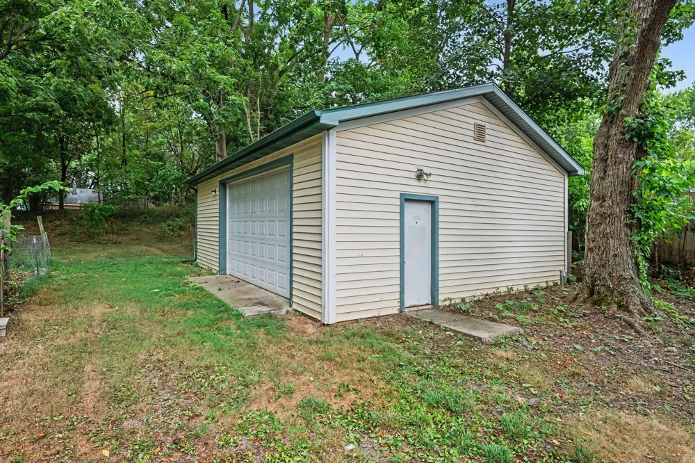 414 Trimble Avenue Kalamazoo City, MI 49048
