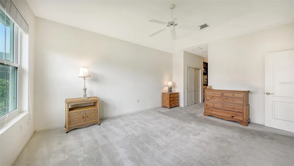 8224 NICE WAY Sarasota, FL 34238