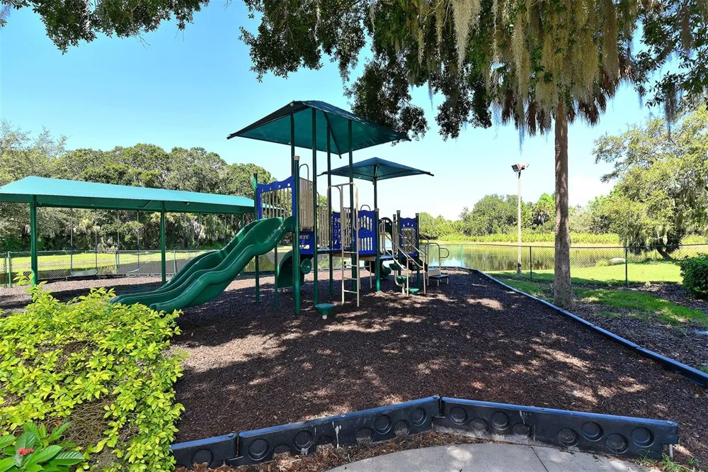 8224 NICE WAY Sarasota, FL 34238
