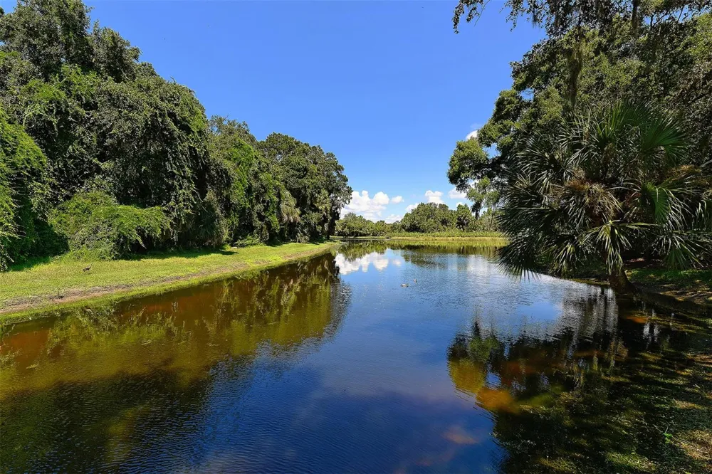 8224 NICE WAY Sarasota, FL 34238