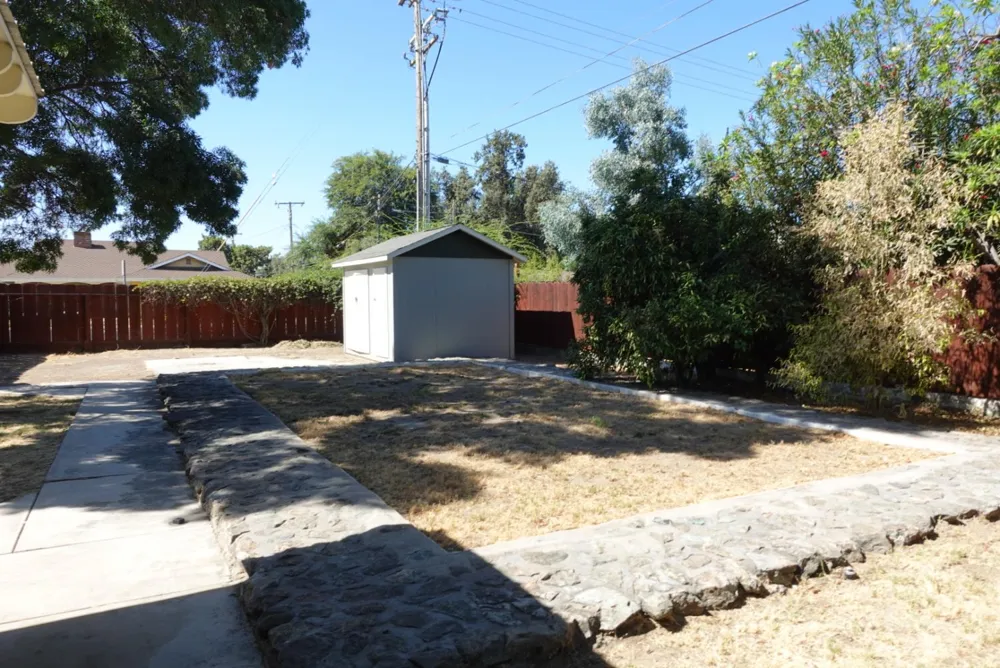 1614 W Morton Porterville, CA 93257