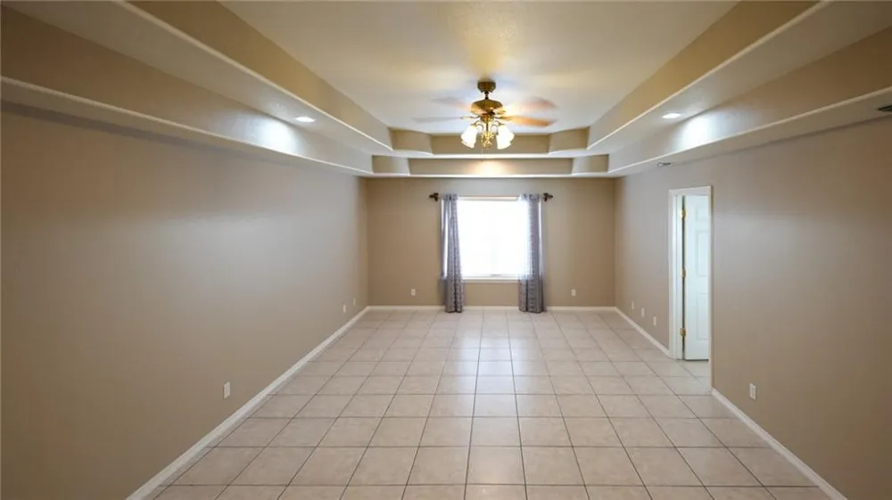 240 County Road 2112 Alice, TX 78332