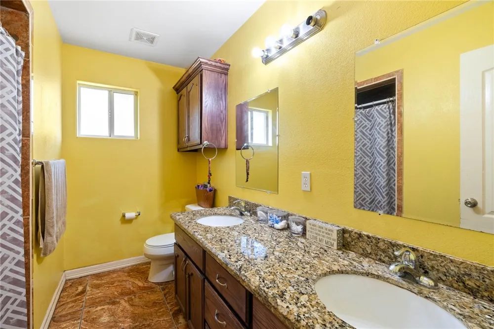 417 CR 1341 Alice, TX 78332