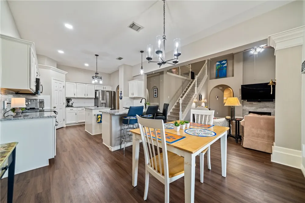5706 Waterford Drive Corpus Christi, TX 78414