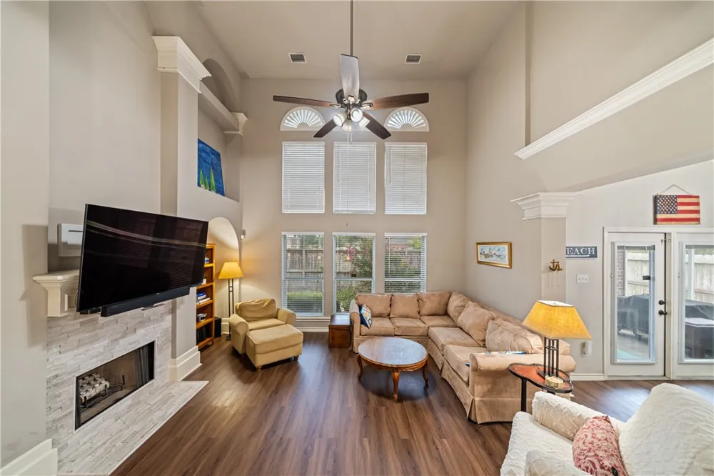 5706 Waterford Drive Corpus Christi, TX 78414