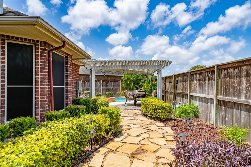 5706 Waterford Drive Corpus Christi, TX 78414