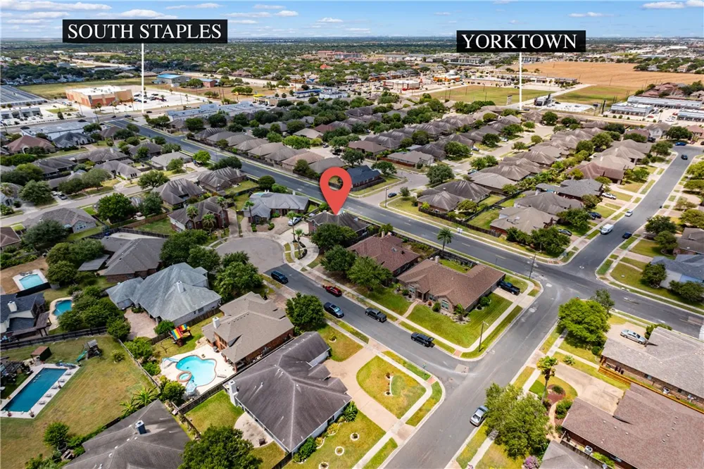 5706 Waterford Drive Corpus Christi, TX 78414
