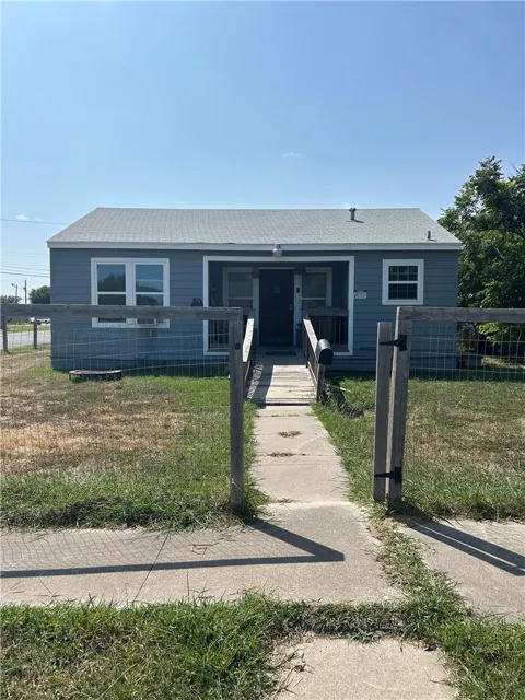2525 Crews Street
