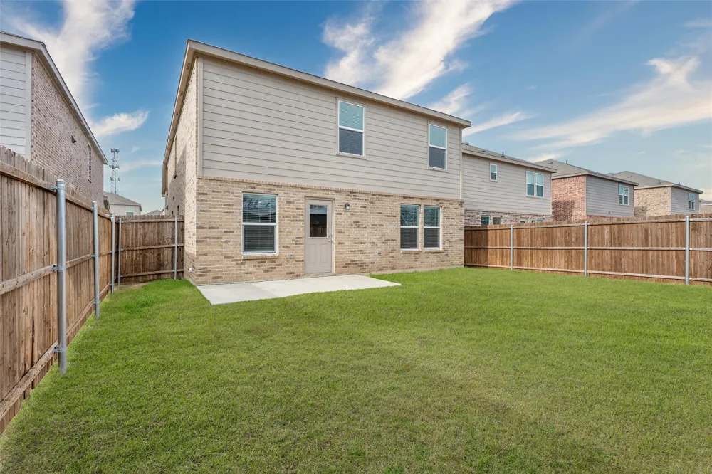 321 Glenwick Lane Van Alstyne, TX 75495