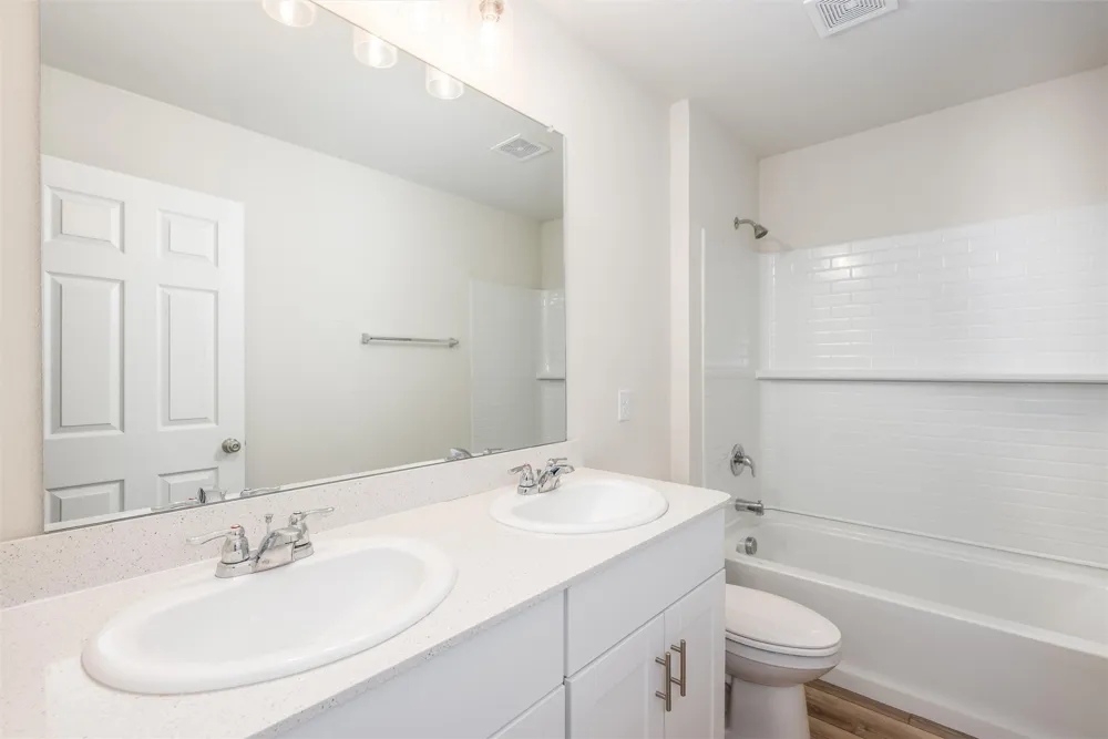 321 Glenwick Lane Van Alstyne, TX 75495