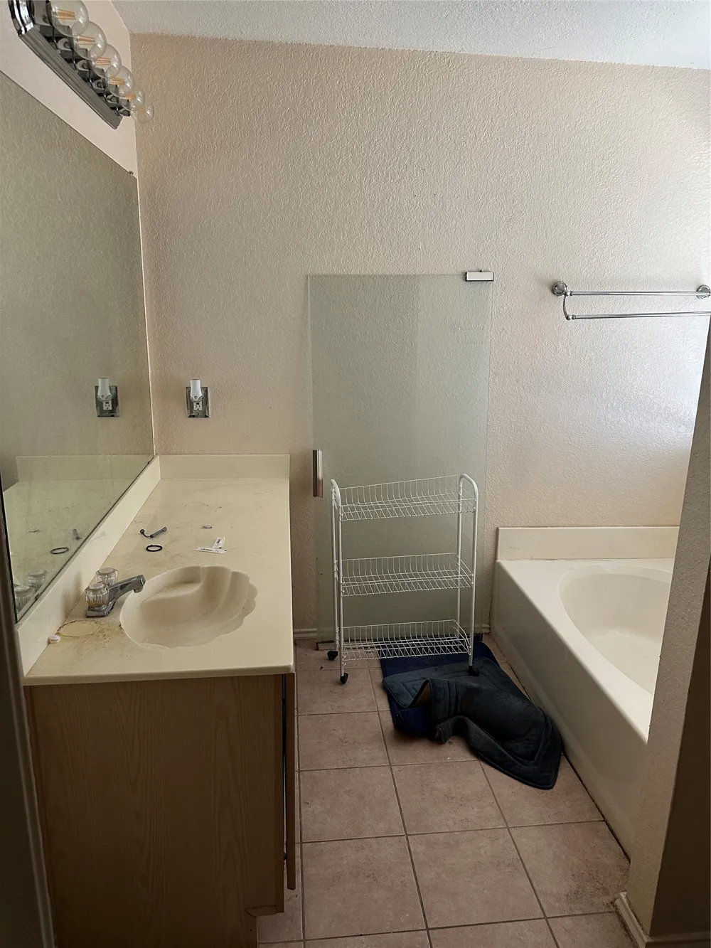 1811 Stewart Street Cedar Hill, TX 75104
