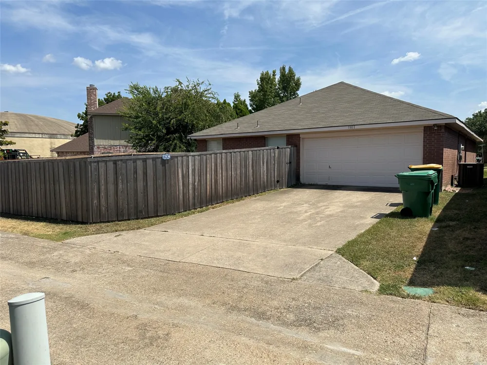 1811 Stewart Street Cedar Hill, TX 75104