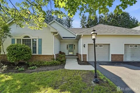 4 Empress Court